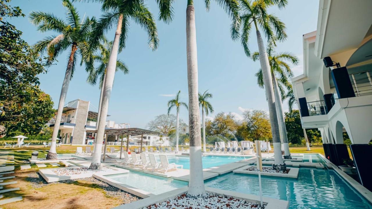 Arena De Santa Fe By Bernalo Hotels サンタ・フェ・デ・アンティオキア エクステリア 写真